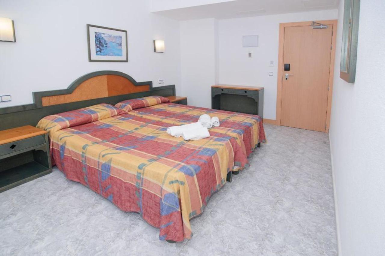 Hostal Rosalia San Antonio (Ibiza) Exterior foto