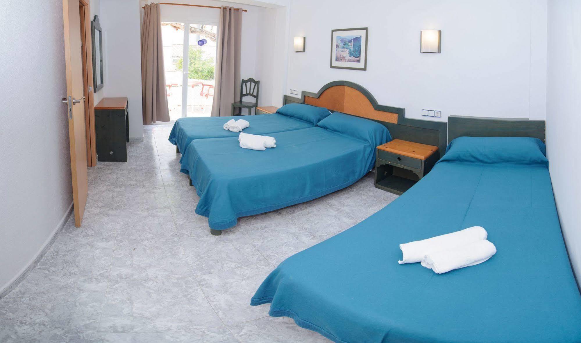 Hostal Rosalia San Antonio (Ibiza) Exterior foto