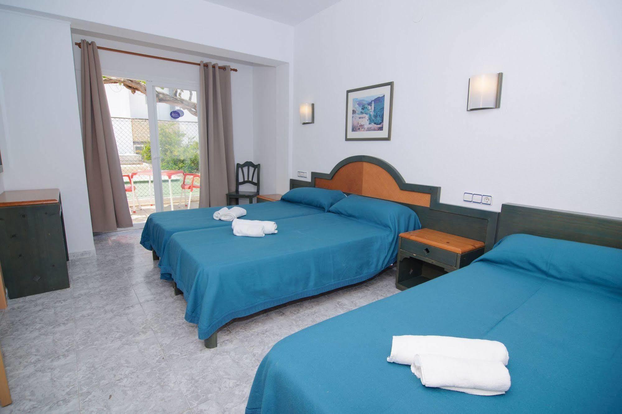Hostal Rosalia San Antonio (Ibiza) Exterior foto